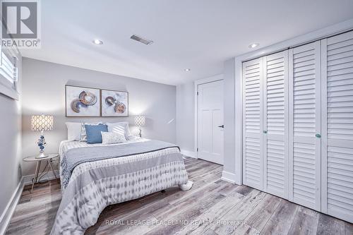 1336 Bunnell Drive, Burlington, ON - Indoor Photo Showing Bedroom