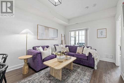 314 - 50 Lakebreeze Drive, Clarington (Newcastle), ON - Indoor Photo Showing Living Room