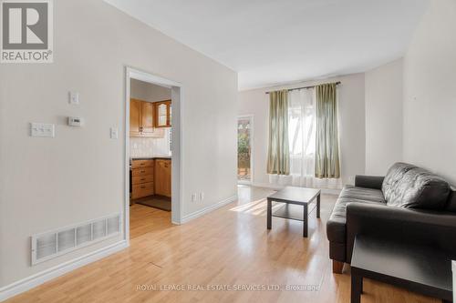 2294 Dalebrook Drive, Oakville (Uptown Core), ON - Indoor Photo Showing Living Room