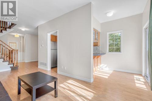 2294 Dalebrook Drive, Oakville (Uptown Core), ON - Indoor Photo Showing Living Room