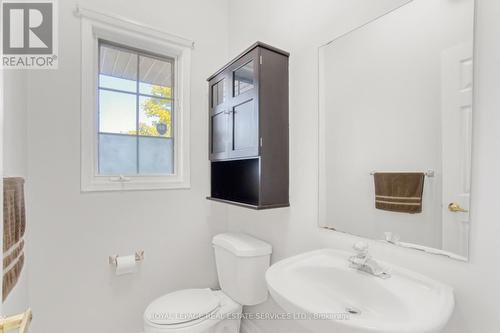 2294 Dalebrook Drive, Oakville (Uptown Core), ON - Indoor Photo Showing Bathroom