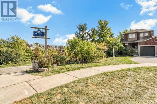 2294 Dalebrook Drive, Oakville (Uptown Core), ON - Outdoor