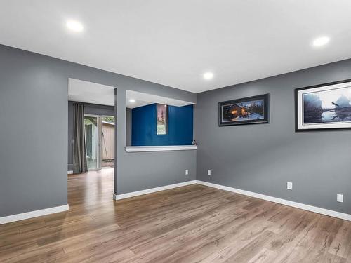 2678 Qu'Appelle Blvd, Kamloops, BC - Indoor Photo Showing Other Room