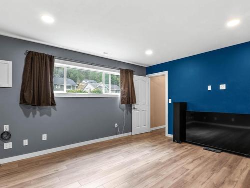 2678 Qu'Appelle Blvd, Kamloops, BC - Indoor Photo Showing Other Room