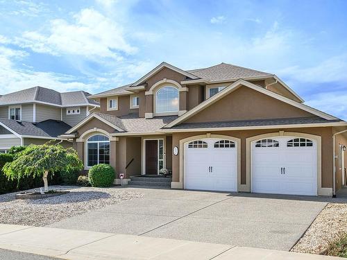 1036 Quails Roost Crt, Kamloops, BC - Outdoor With Facade