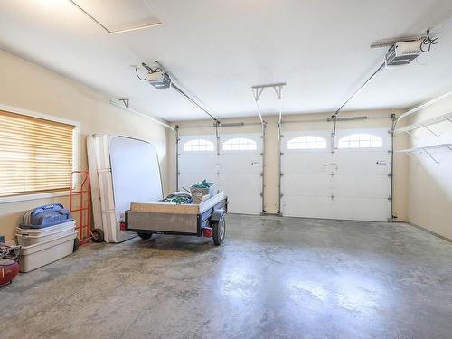 1036 Quails Roost Crt, Kamloops, BC - Indoor Photo Showing Garage