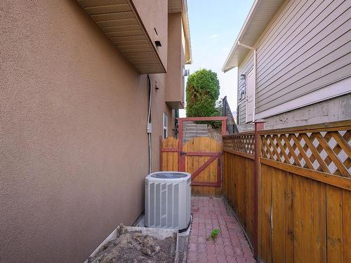 1036 Quails Roost Crt, Kamloops, BC - Outdoor With Exterior