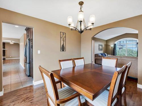 1036 Quails Roost Crt, Kamloops, BC - Indoor Photo Showing Dining Room