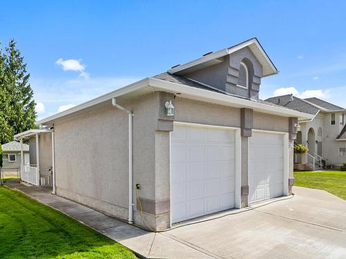 894 Invermere Crt, Kamloops, BC 