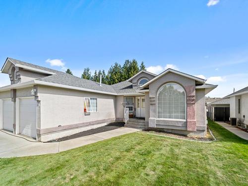 894 Invermere Crt, Kamloops, BC 