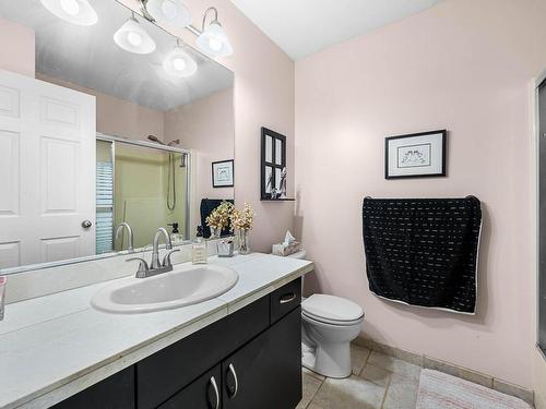 309 Gleneagles Drive, Kamloops, BC - Indoor Photo Showing Bathroom