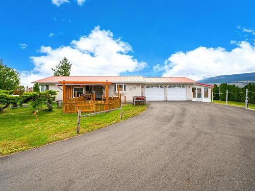 6712 Pinecrest Drive, Kamloops, BC - Outdoor With Deck Patio Veranda