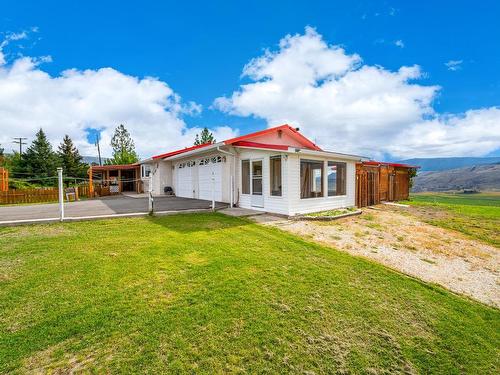 6712 Pinecrest Drive, Kamloops, BC - Outdoor