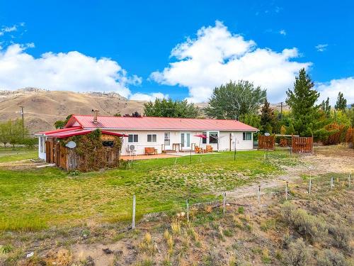 6712 Pinecrest Drive, Kamloops, BC - Outdoor