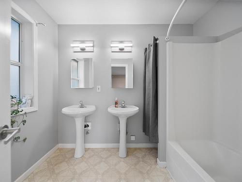 2277 Schindler Cres, Merritt, BC - Indoor Photo Showing Bathroom