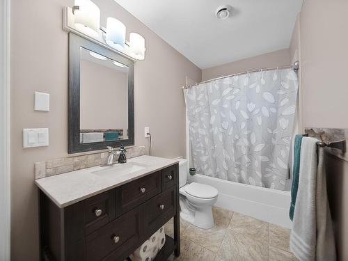 2277 Schindler Cres, Merritt, BC - Indoor Photo Showing Bathroom