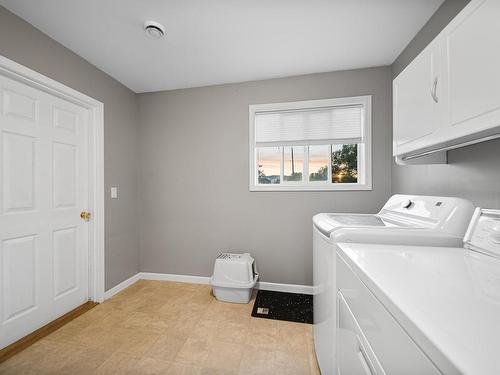 2277 Schindler Cres, Merritt, BC - Indoor Photo Showing Laundry Room