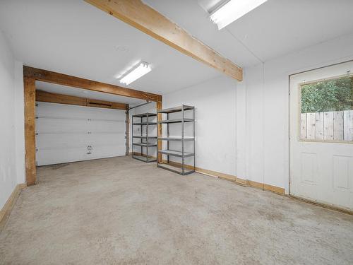 2277 Schindler Cres, Merritt, BC - Indoor Photo Showing Garage