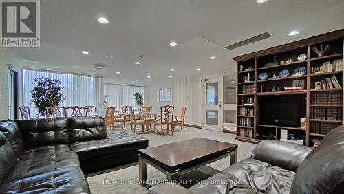 1405 - 30 Thunder Grove, Toronto (Agincourt North), ON - Indoor Photo Showing Living Room