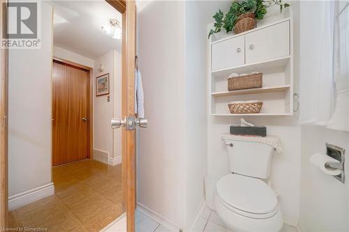 49 Ellingwood Avenue, Hamilton, ON - Indoor Photo Showing Bathroom