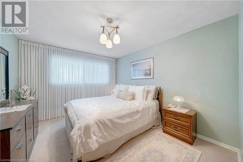 49 Ellingwood Avenue, Hamilton, ON - Indoor Photo Showing Bedroom