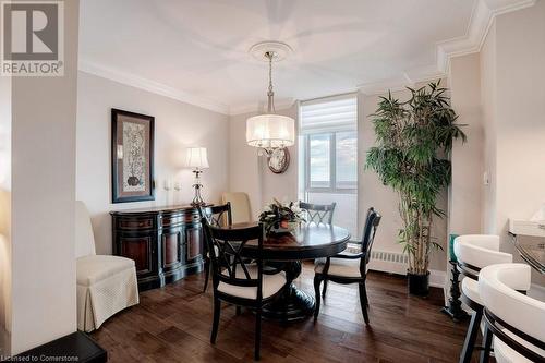 5250 Lakeshore Road Unit# 2006, Burlington, ON - Indoor Photo Showing Dining Room