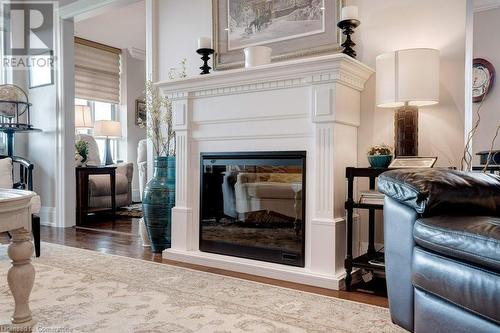 5250 Lakeshore Road Unit# 2006, Burlington, ON - Indoor Photo Showing Living Room With Fireplace