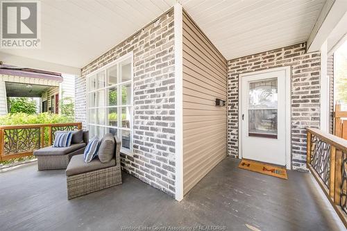 327 Lincoln, Windsor, ON - Outdoor With Exterior