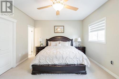 18 Todd Drive, Barrie, ON - Indoor Photo Showing Bedroom