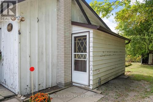 8940 Ashburn Road, Whitby, ON - Outdoor With Exterior