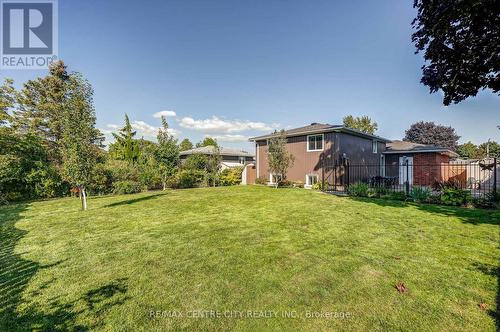 28 Warren Crescent, St. Thomas, ON - Outdoor