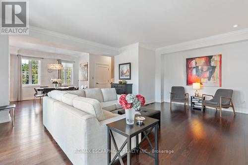 139 Wilson Street, Oakville, ON - Indoor Photo Showing Living Room