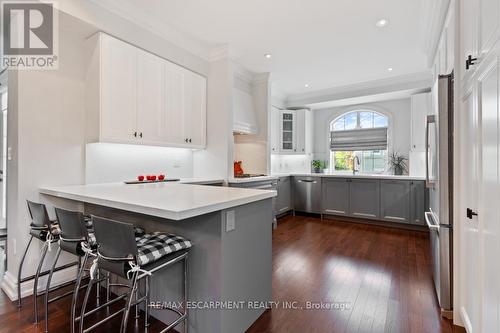 139 Wilson Street, Oakville, ON - Indoor Photo Showing Kitchen