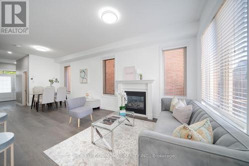 15 Turnhouse Crescent N, Markham, ON - Indoor Photo Showing Living Room With Fireplace