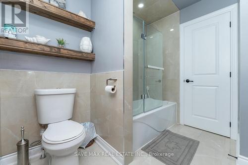 23 Warman Street, New Tecumseth, ON - Indoor Photo Showing Bathroom