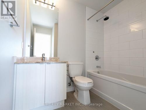 1809 - 4085 Parkside Village Drive, Mississauga (Creditview), ON - Indoor Photo Showing Bathroom