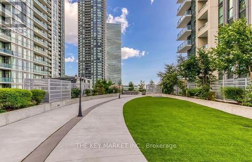 1809 - 4085 Parkside Village Drive, Mississauga (Creditview), ON - Outdoor With Facade