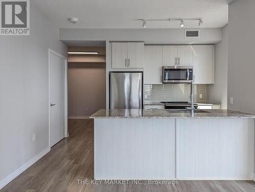 1809 - 4085 Parkside Village Drive, Mississauga (Creditview), ON - Indoor Photo Showing Kitchen With Stainless Steel Kitchen With Double Sink