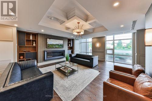 705 - 460 Dundas Street E, Hamilton, ON - Indoor Photo Showing Living Room