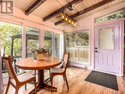 8 Daisy Trail, Kawartha Lakes, ON - Indoor Photo Showing Dining Room