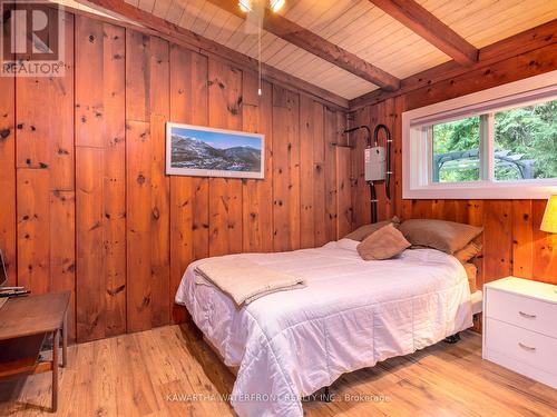 8 Daisy Trail, Kawartha Lakes, ON - Indoor Photo Showing Bedroom