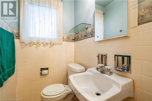 555 Letitia Court, Burlington, ON - Indoor Photo Showing Bathroom