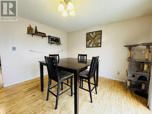 1620 168 Mile Road, Williams Lake, BC - Indoor Photo Showing Dining Room