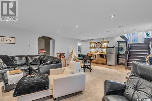 4103 Freeman Road E, Regina, SK - Indoor Photo Showing Living Room