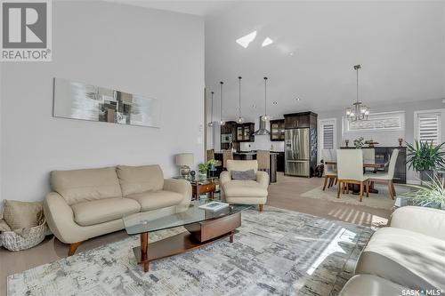 4103 Freeman Road E, Regina, SK - Indoor Photo Showing Living Room