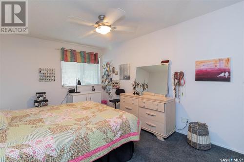 304 525 5Th Avenue N, Saskatoon, SK - Indoor Photo Showing Bedroom