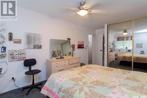 304 525 5Th Avenue N, Saskatoon, SK - Indoor Photo Showing Bedroom