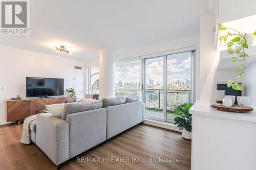 1606 - 80 Western Battery Road, Toronto (Niagara), ON - Indoor Photo Showing Living Room