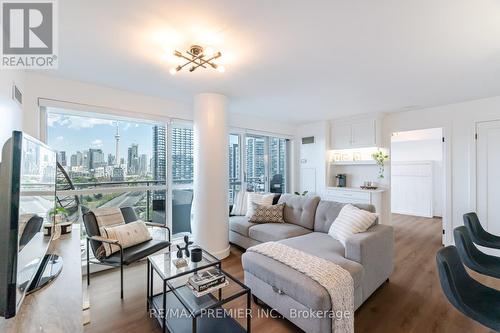 1606 - 80 Western Battery Road, Toronto (Niagara), ON - Indoor Photo Showing Living Room