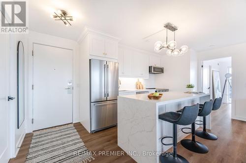 1606 - 80 Western Battery Road, Toronto (Niagara), ON - Indoor Photo Showing Kitchen With Upgraded Kitchen